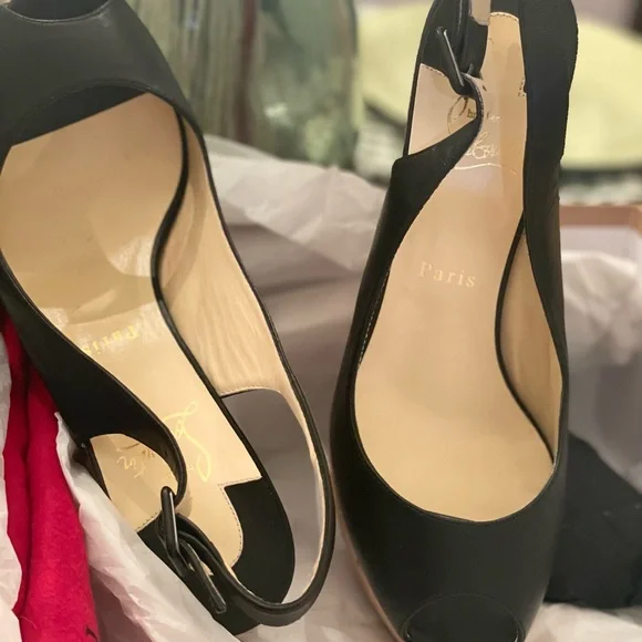 Red Bottoms!!! Order now! Where oh Where can you find me @ a price like this! - Picture 5 of 12